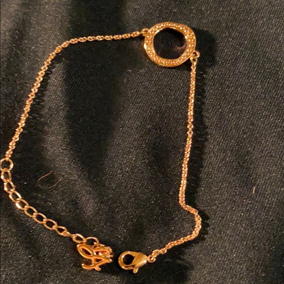 gold bracelet - Picture 1 of 3